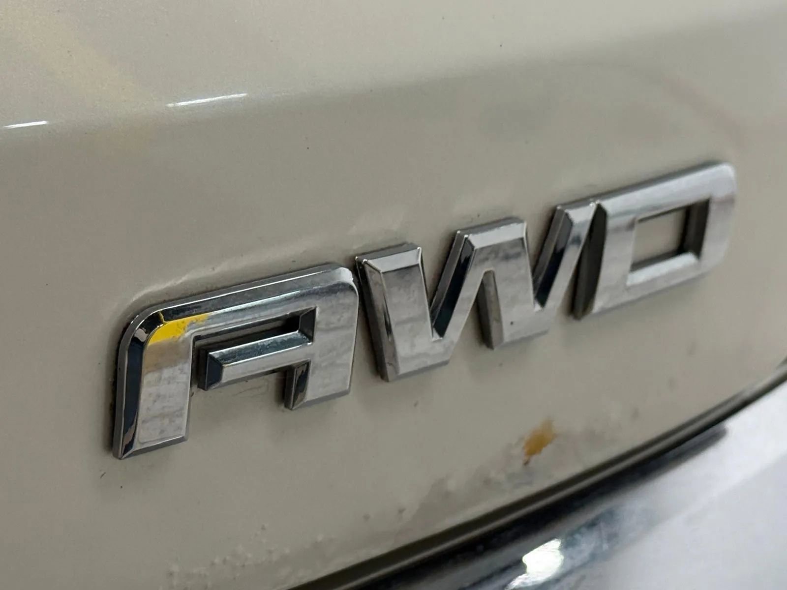 Used 2011 GMC Acadia Denali image 20