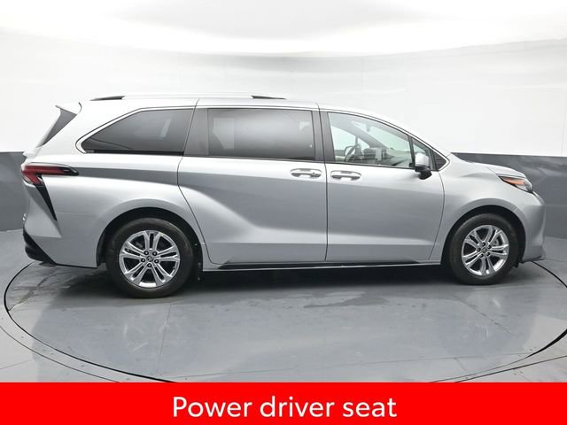 Certified 2023 Toyota Sienna Platinum image 8