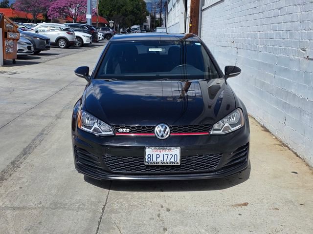 Used 2016 Volkswagen Golf S image 2