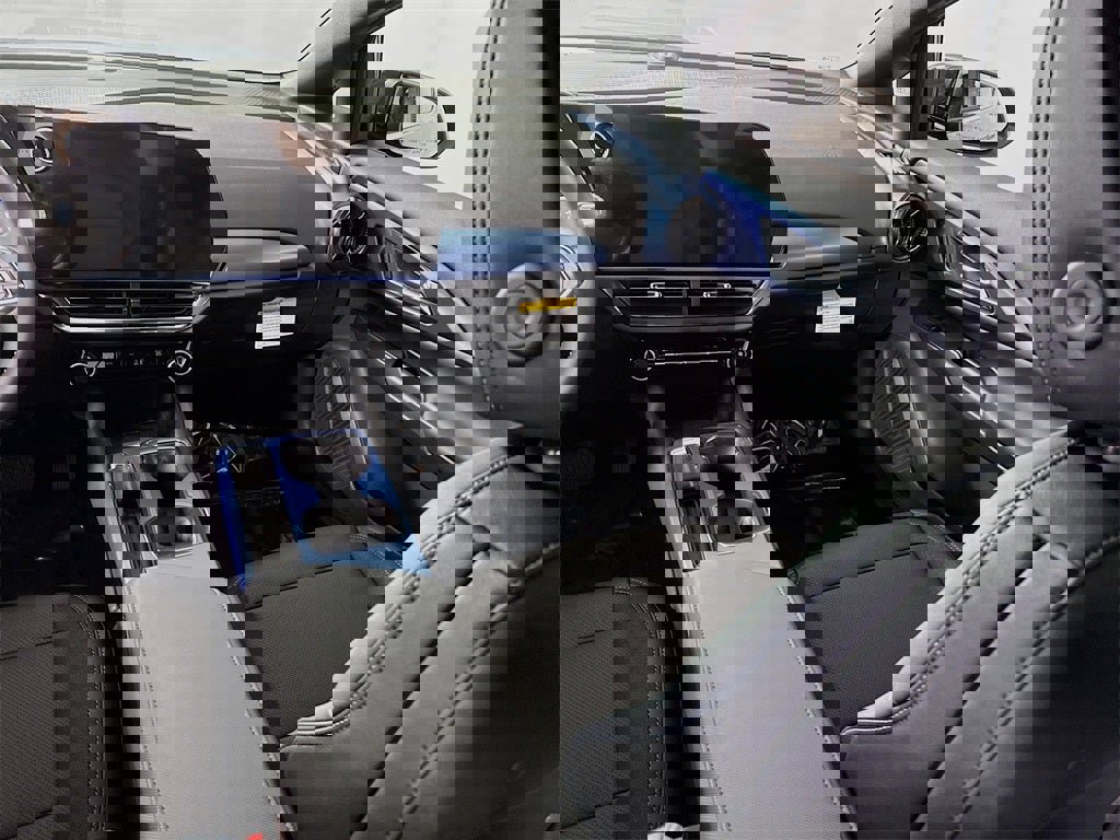 New 2026 Chevrolet Equinox EV LT image 17