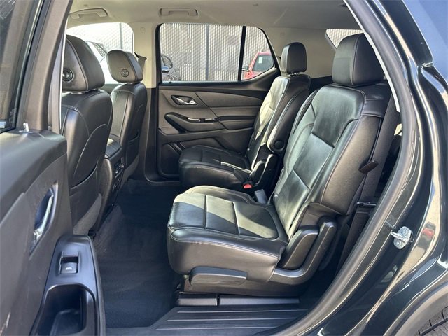 Used 2020 Chevrolet Traverse LT w/ LT Premium Package image 24