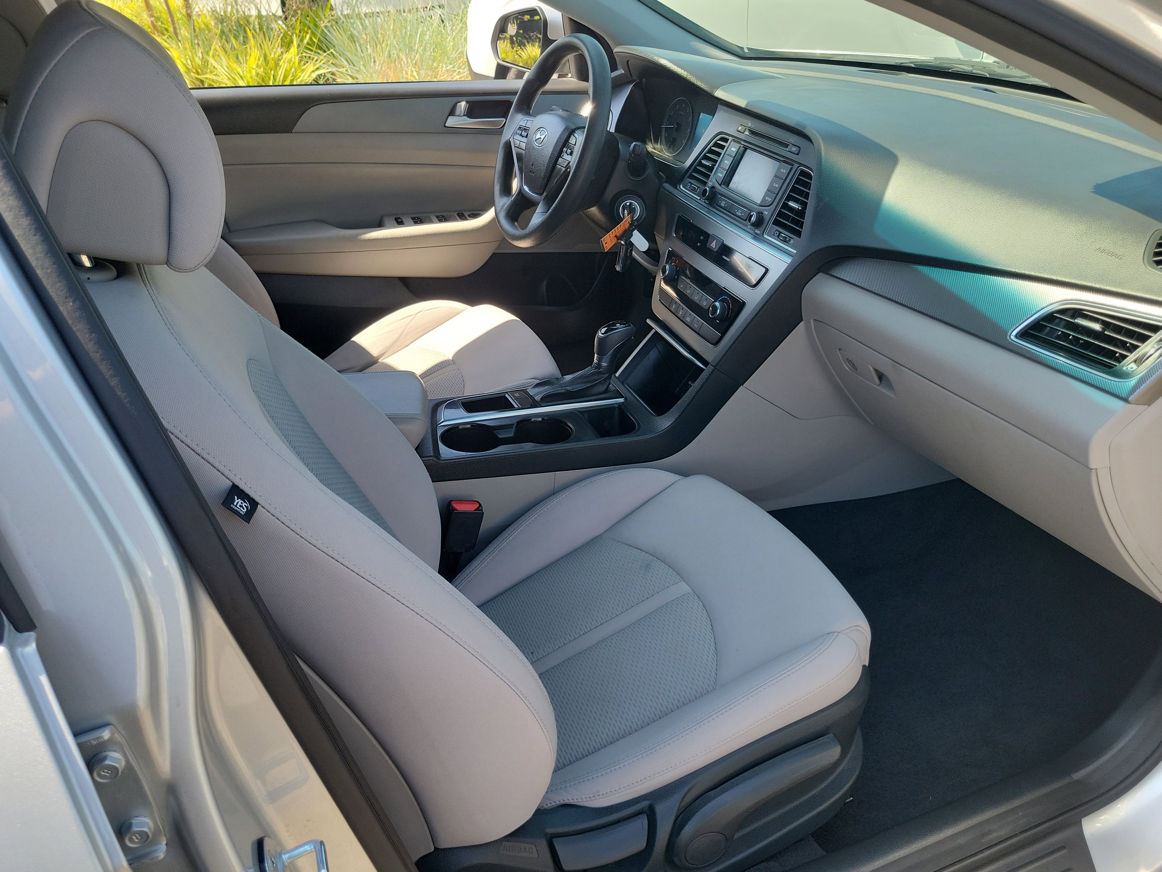 Used 2015 Hyundai Sonata SE w/ Option Group 02 image 22