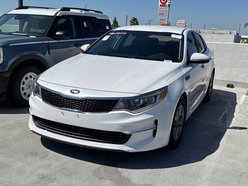 Used 2016 Kia Optima LX w/ Technology Package FWD image 3