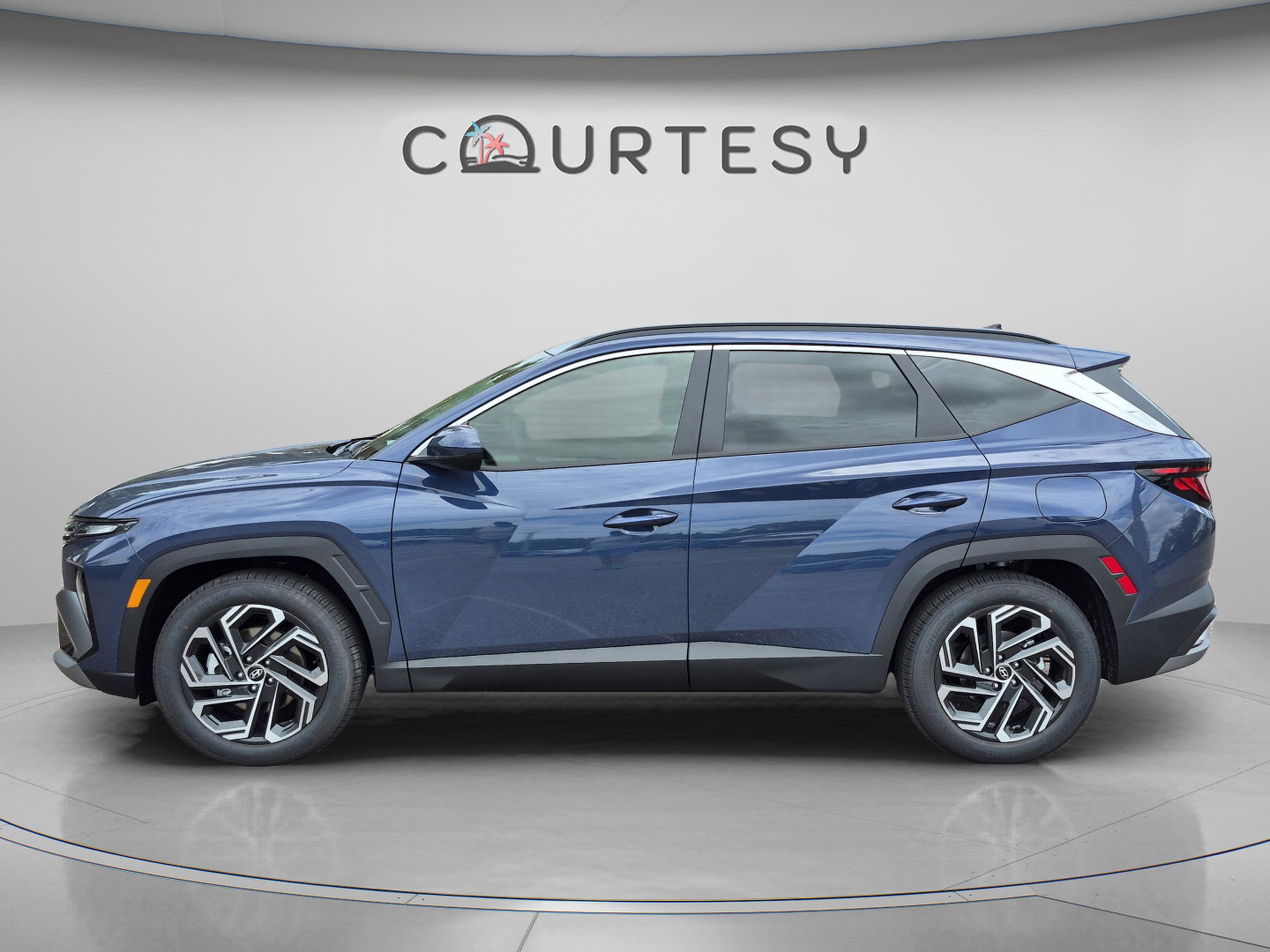 New 2026 Hyundai Tucson SEL Plus FWD image 2