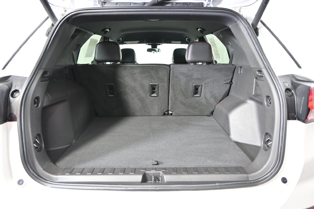 Used 2023 Chevrolet Equinox RS AWD/4WD image 16