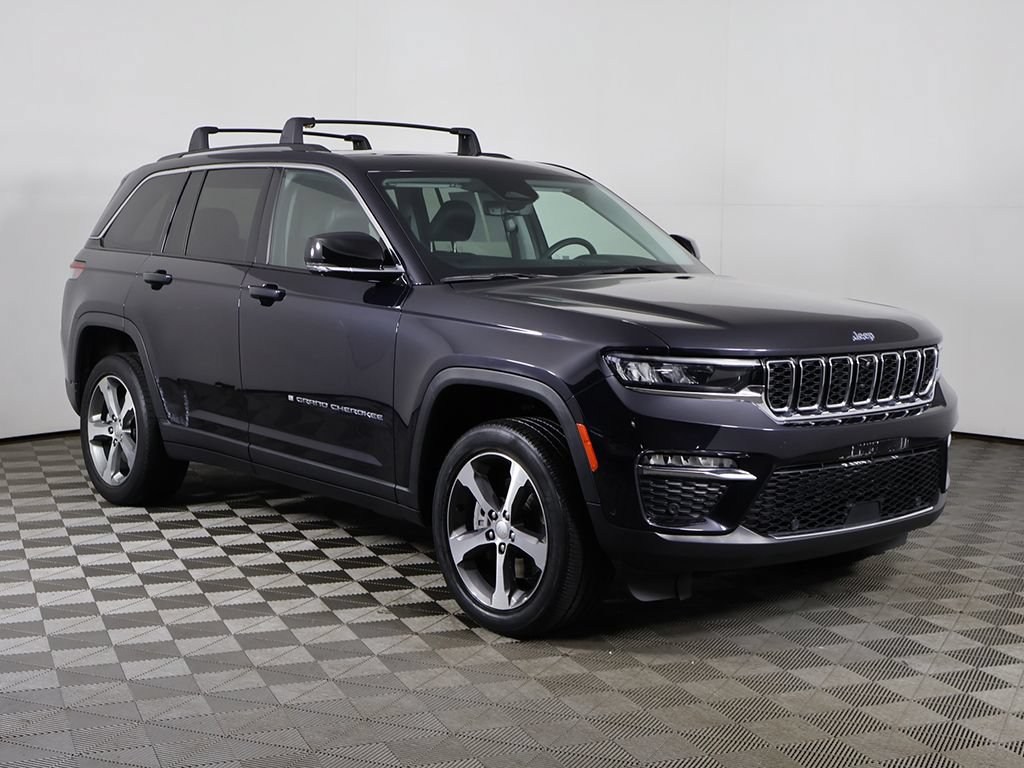 Used 2022 Jeep Grand Cherokee Limited 4xe w/ Luxury Tech Group II AWD/4WD image 72