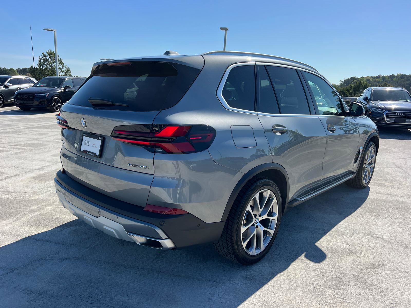 Used 2024 BMW X5 sDrive40i w/ Premium Package RWD image 5