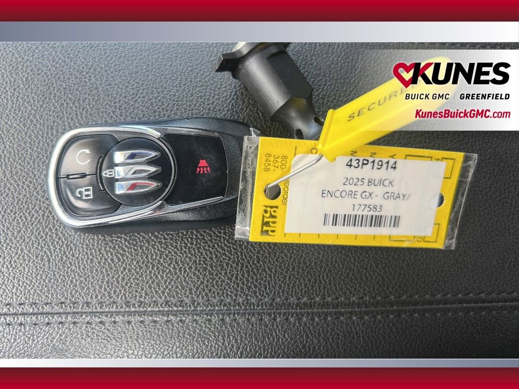 Used 2025 Buick Encore GX Preferred FWD image 17
