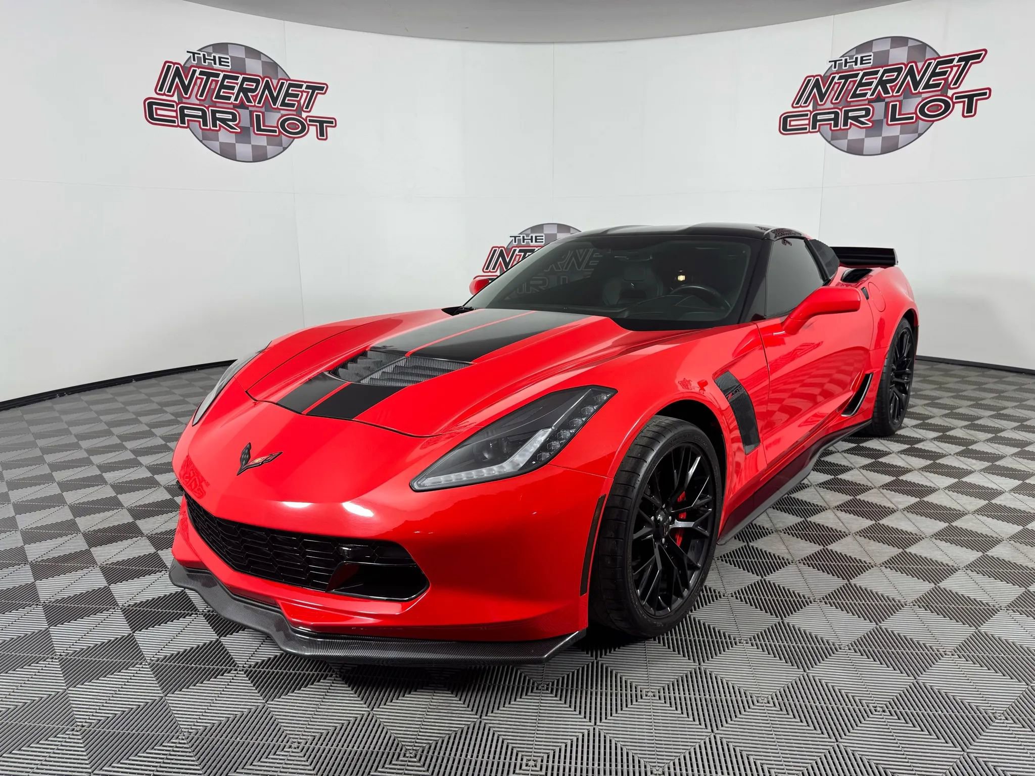 Used 2016 Chevrolet Corvette Z06 w/ 2LZ Preferred Equipment Group image 5