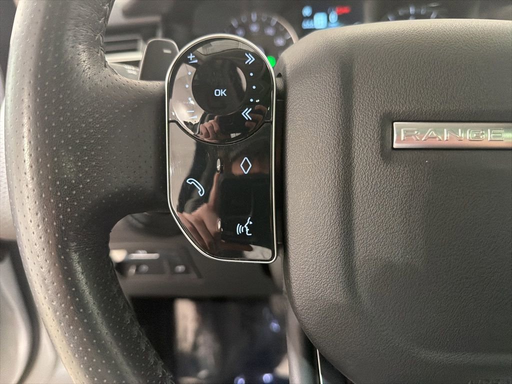 Used 2019 Land Rover Range Rover Velar S image 12
