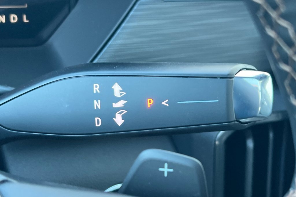 New 2026 GMC Acadia AT4 w/ Luxury Package image 20