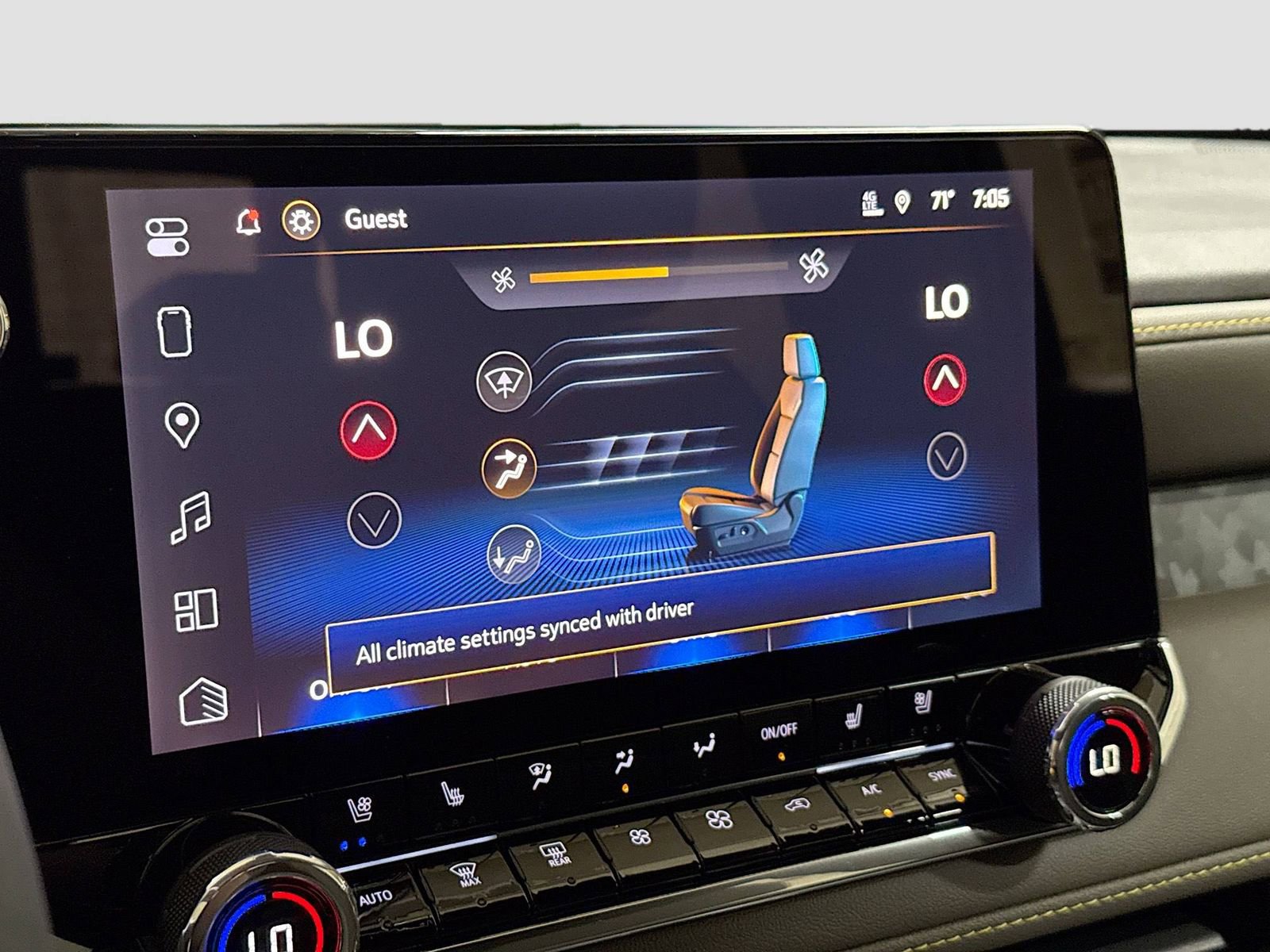 New 2025 Chevrolet Colorado ZR2 w/ Midnight Edition image 21