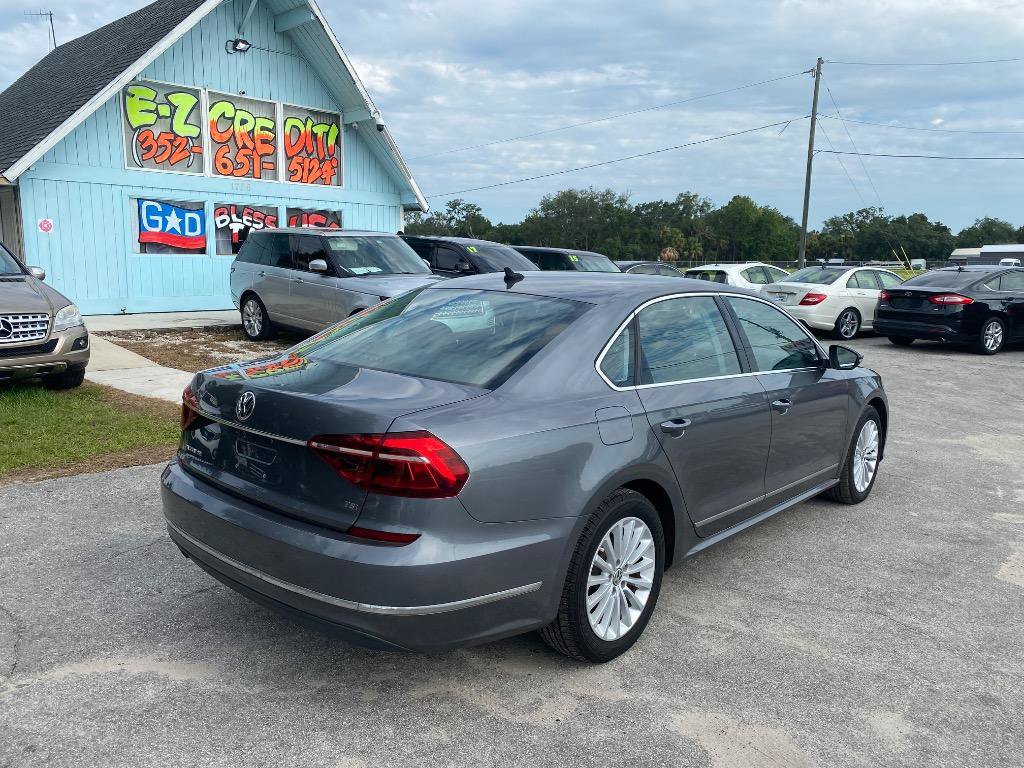 Used 2017 Volkswagen Passat 1.8T SE FWD image 7