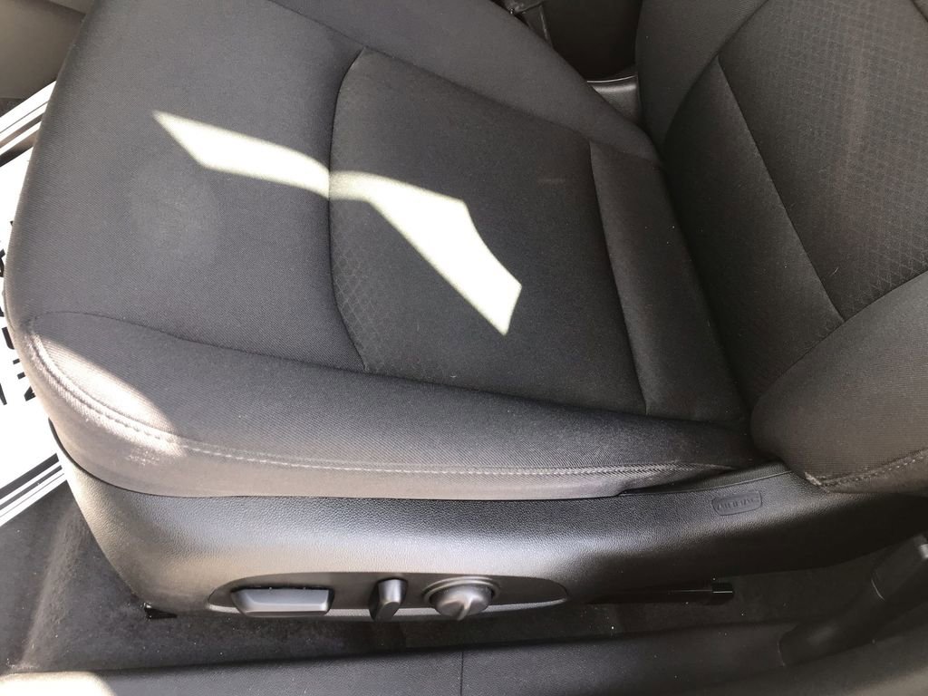 Used 2023 Chevrolet Malibu LT w/ Sport Edition image 12