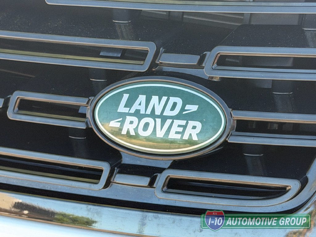 Used 2025 Land Rover Range Rover Sport SE AWD/4WD image 14