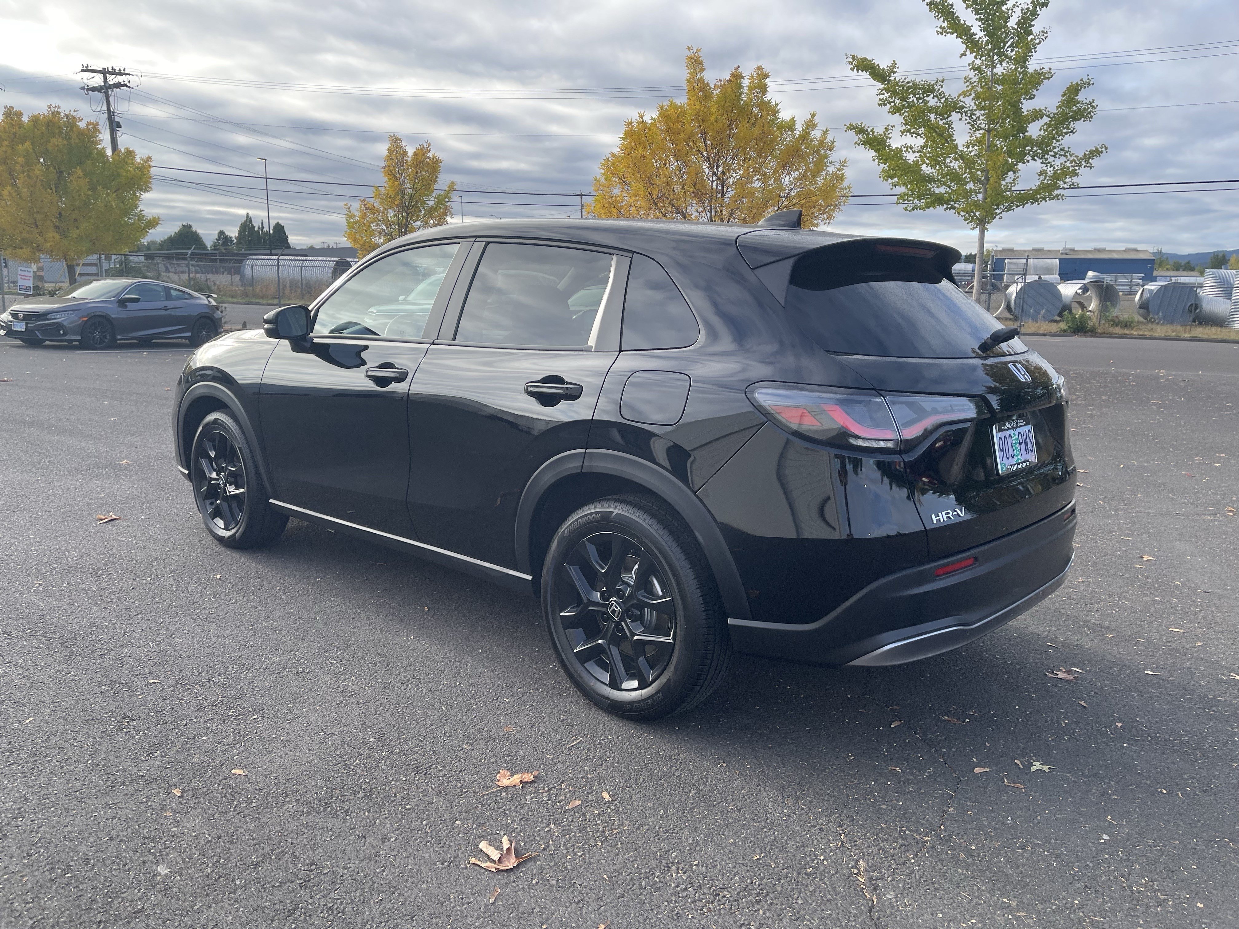 Used 2025 Honda HR-V Sport image 3