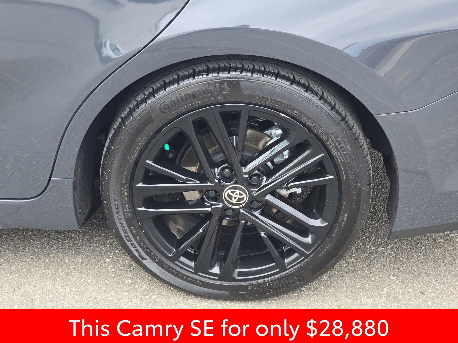 Used 2025 Toyota Camry SE image 38