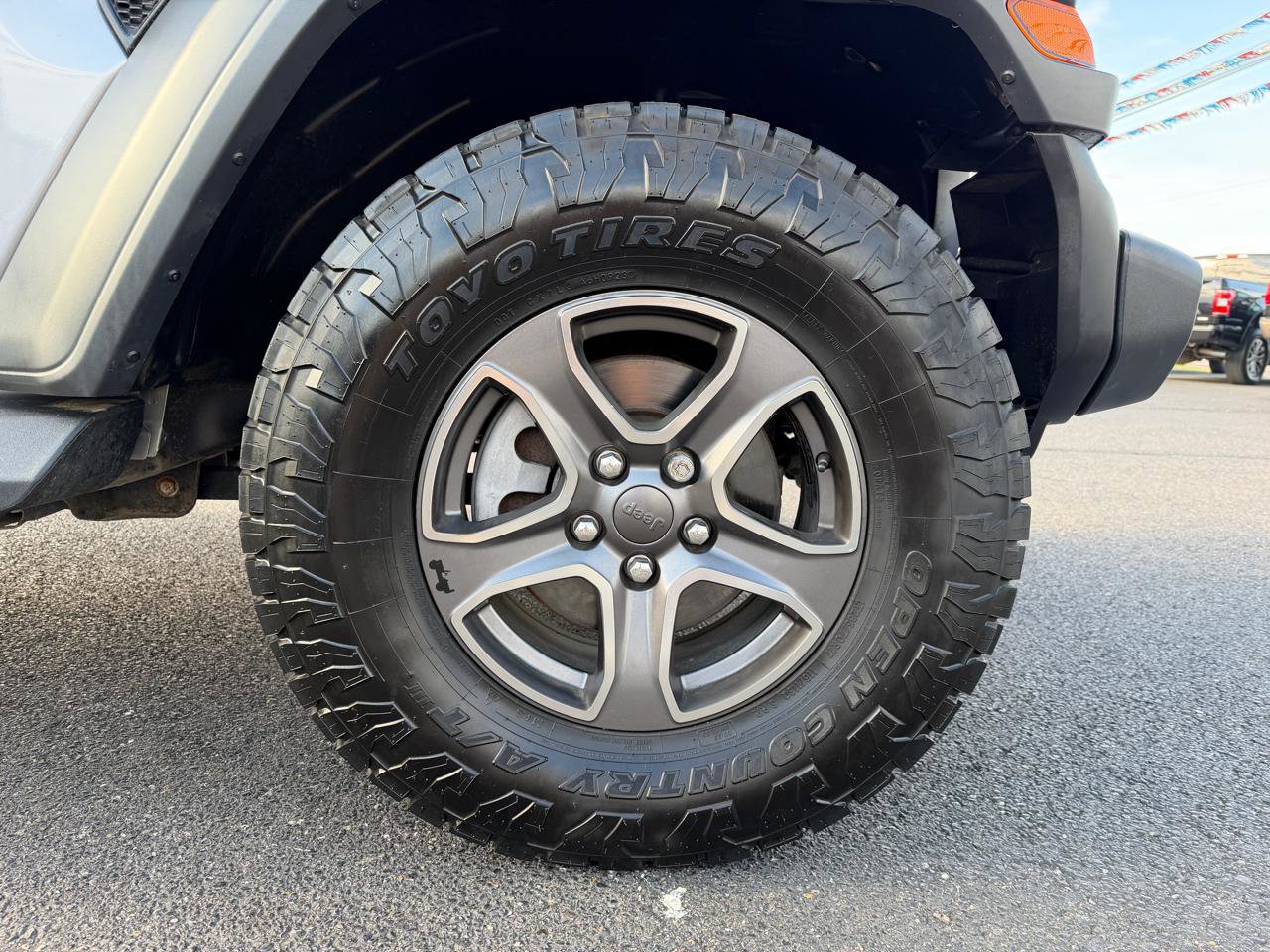 Used 2018 Jeep Wrangler Unlimited Sport S image 19