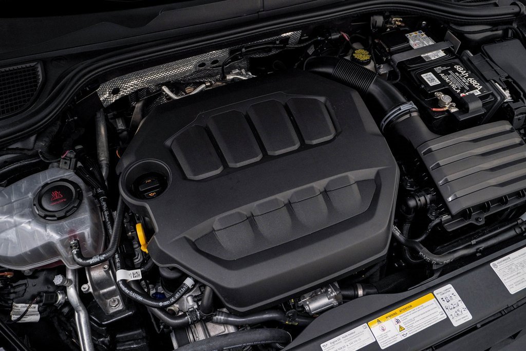 Used 2024 Volkswagen GTI Autobahn image 33