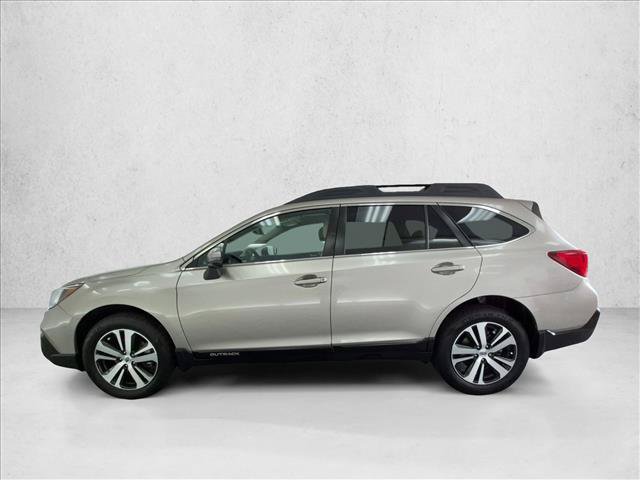 Used 2018 Subaru Outback 2.5i Limited AWD/4WD image 9