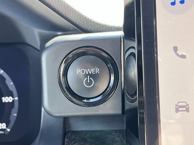 Used 2024 Toyota Tacoma Limited AWD/4WD image 37