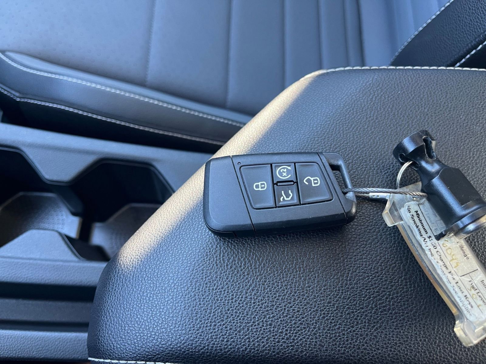 Used 2025 Volkswagen Jetta SE image 20