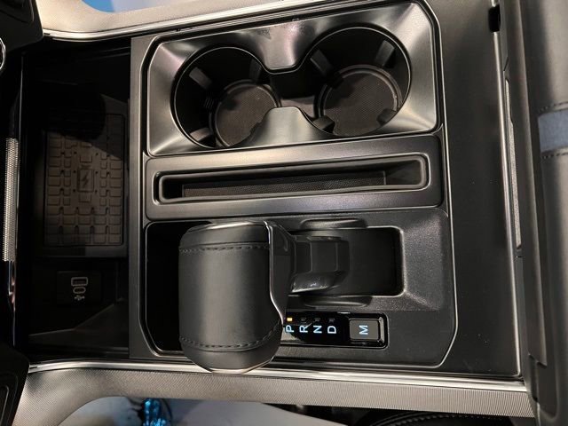 Used 2025 Ford F150 Platinum image 30