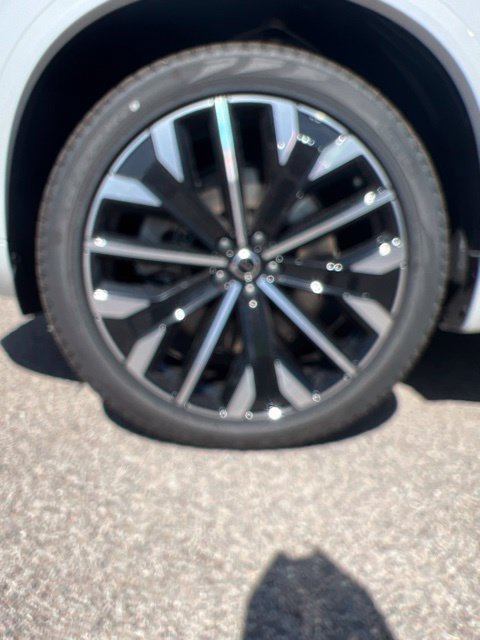 New 2026 Volvo XC90 T8 Ultra w/ Lounge Package AWD/4WD image 39