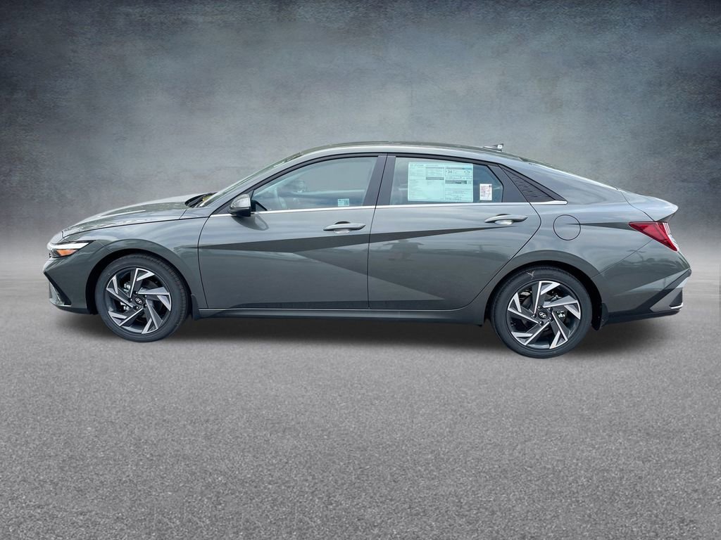 New 2025 Hyundai Elantra Limited image 28