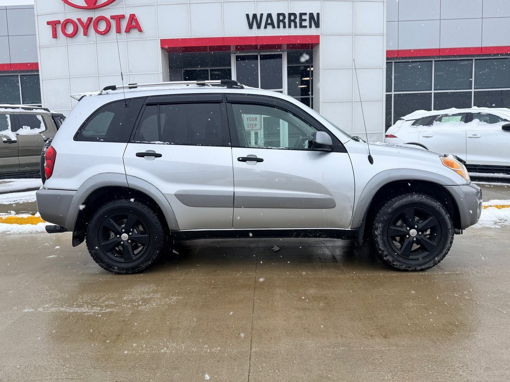 Used 2004 Toyota RAV4 2WD image 3