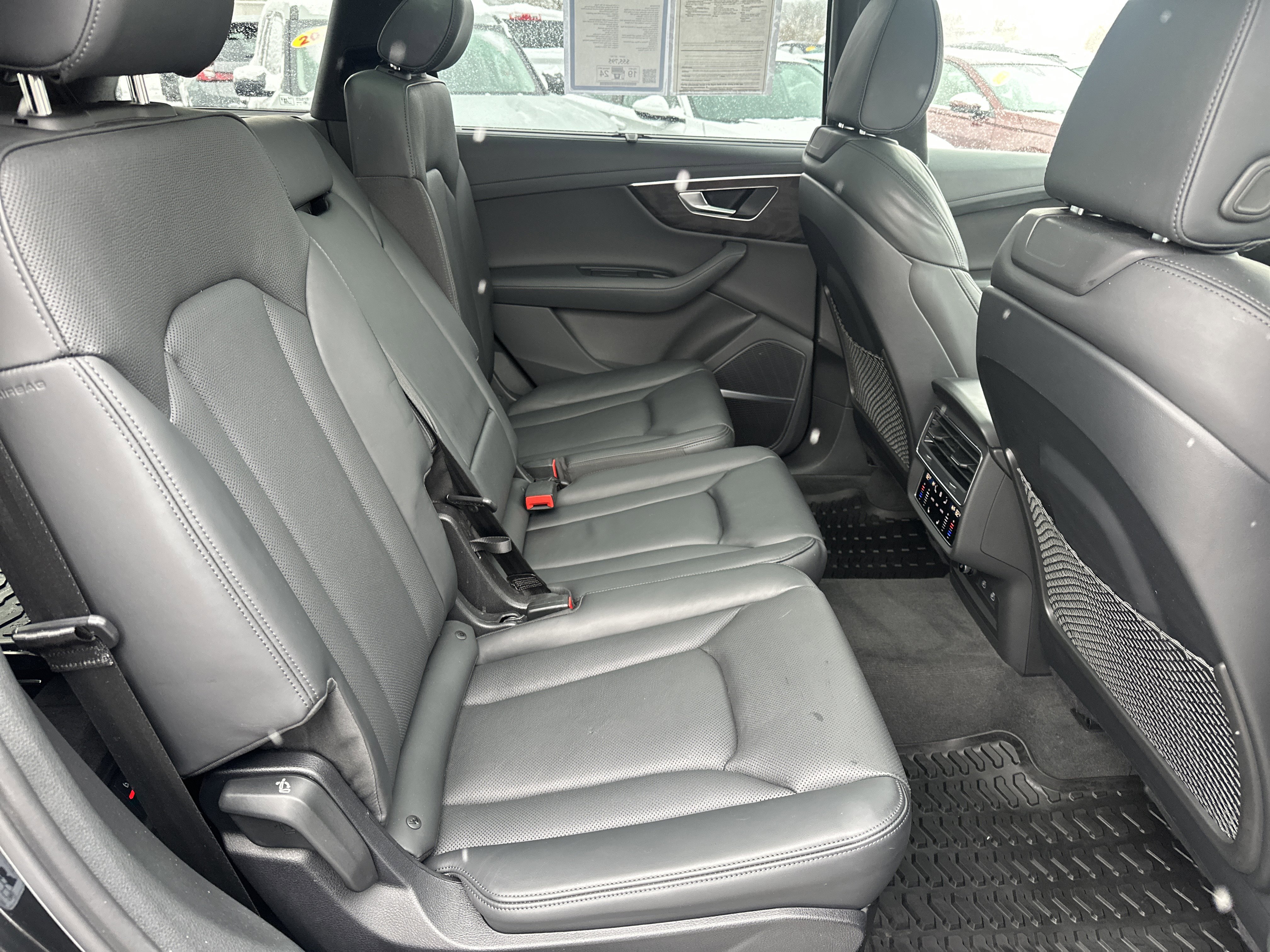 Used 2024 Audi Q7 3.0T Prestige w/ Prestige Package image 19