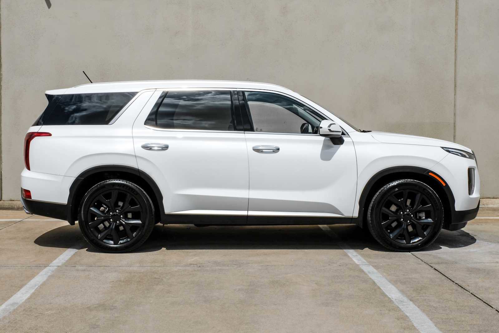 Used 2022 Hyundai Palisade SEL w/ Convenience Package FWD image 9