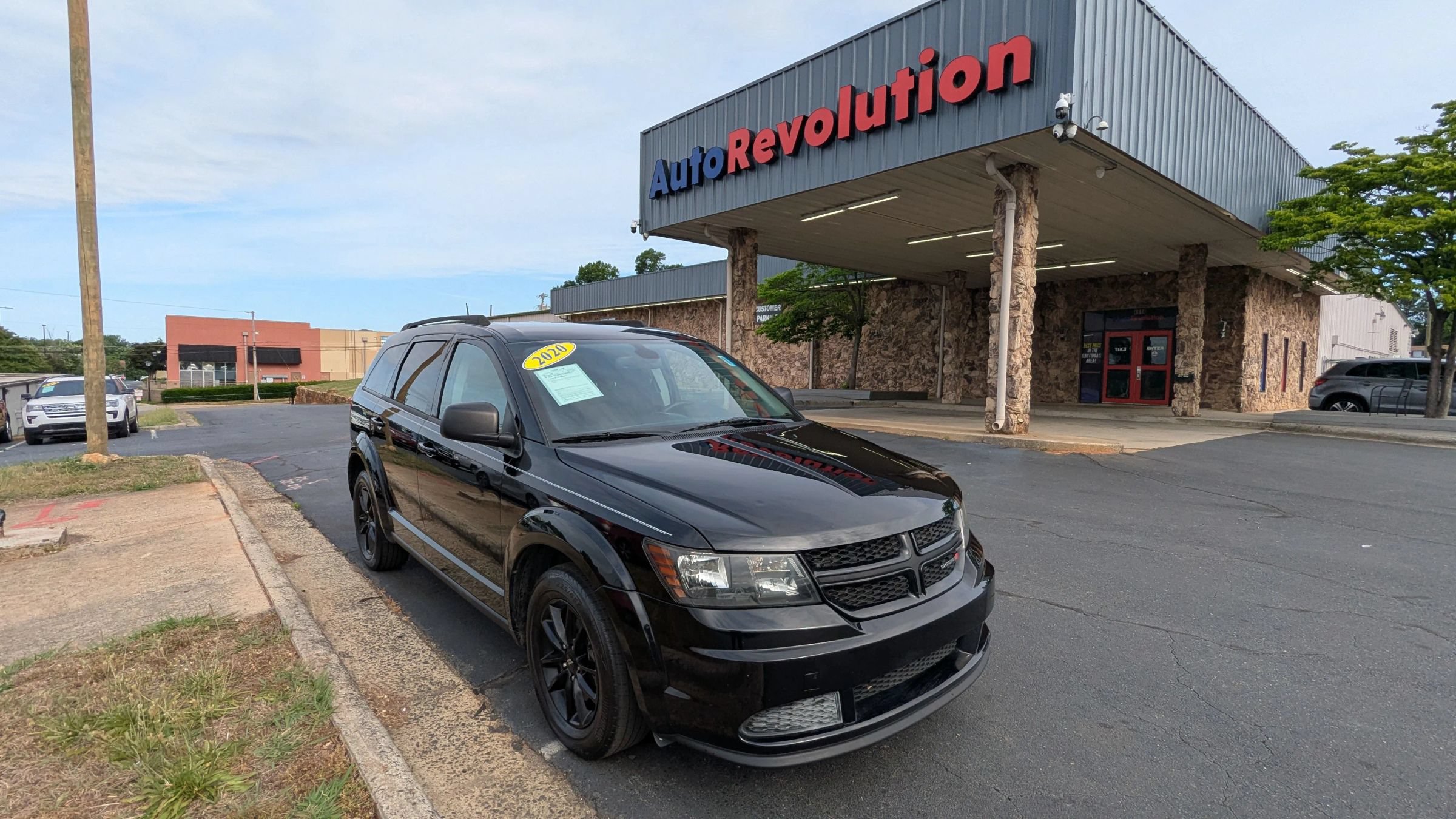Used 2020 Dodge Journey SE w/ Blacktop Package