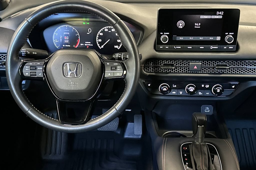 Used 2025 Honda HR-V Sport image 14