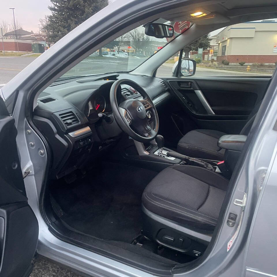Used 2014 Subaru Forester 2.5i Premium w/ All-Weather Package image 16