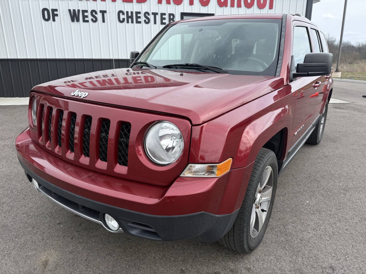 Used 2017 Jeep Patriot High Altitude AWD/4WD image 2