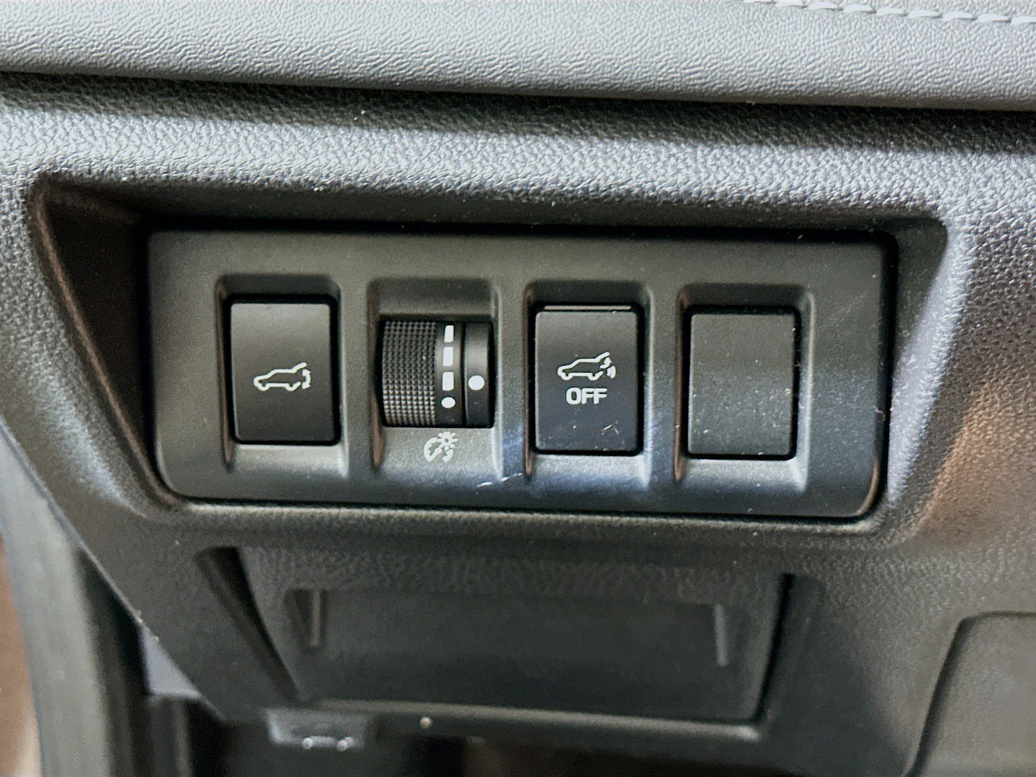 Used 2020 Subaru Outback Touring XT AWD/4WD image 17