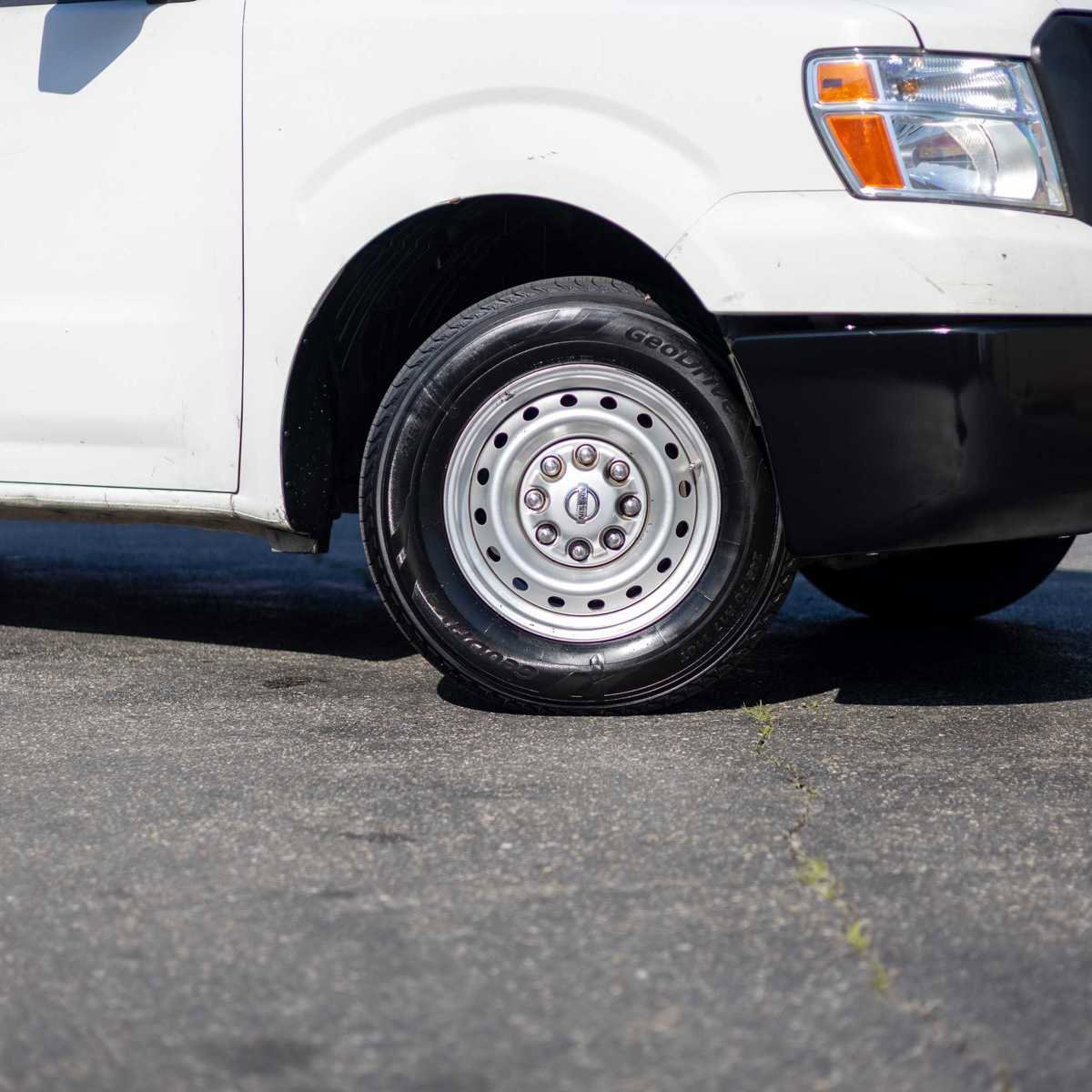 Used 2016 Nissan NV 2500 S w/ Back Door Glass Package image 11