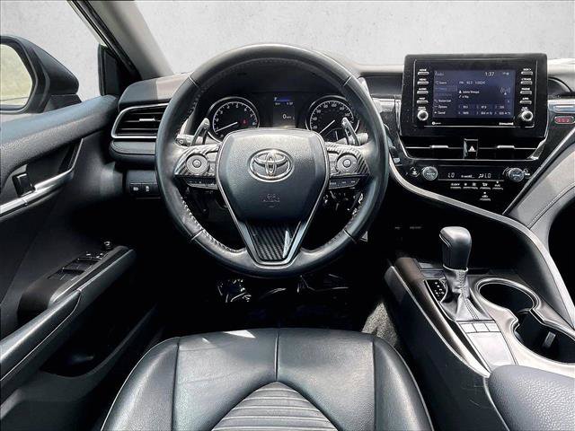Used 2022 Toyota Camry SE FWD image 7