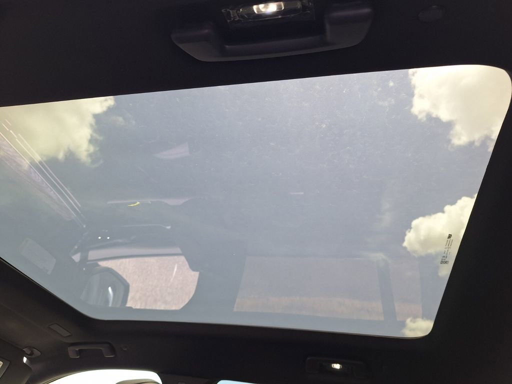 New 2026 Cadillac Escalade IQL Luxury image 9