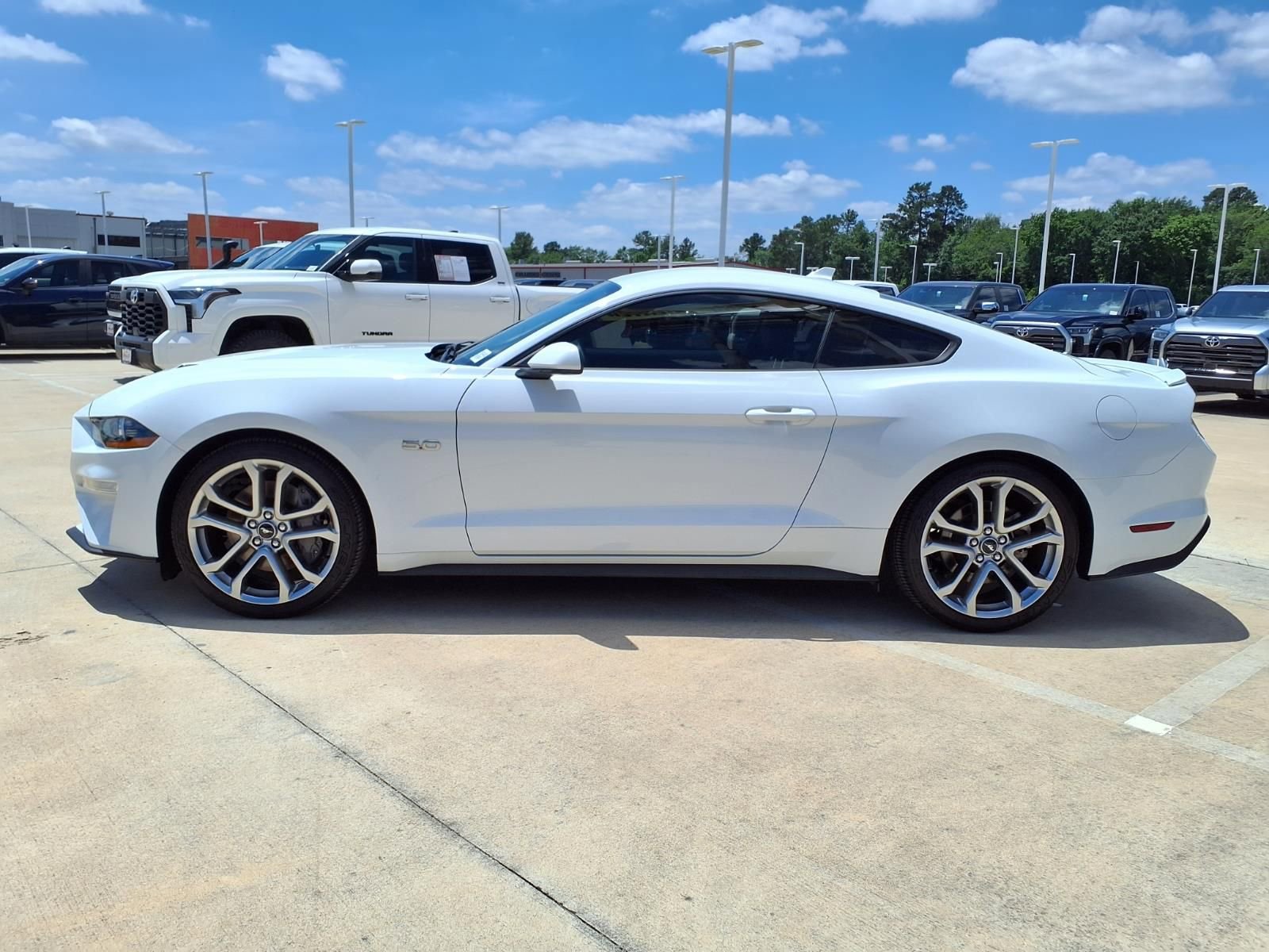 Used 2022 Ford Mustang GT Premium RWD image 8
