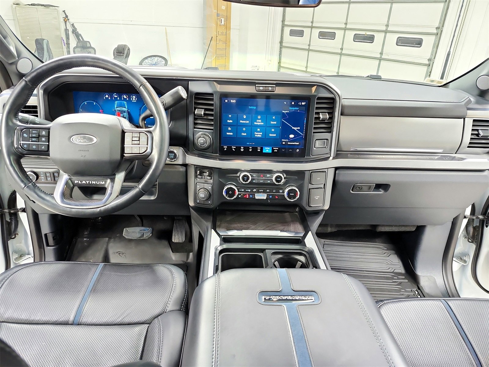 Used 2025 Ford F250 Platinum image 27