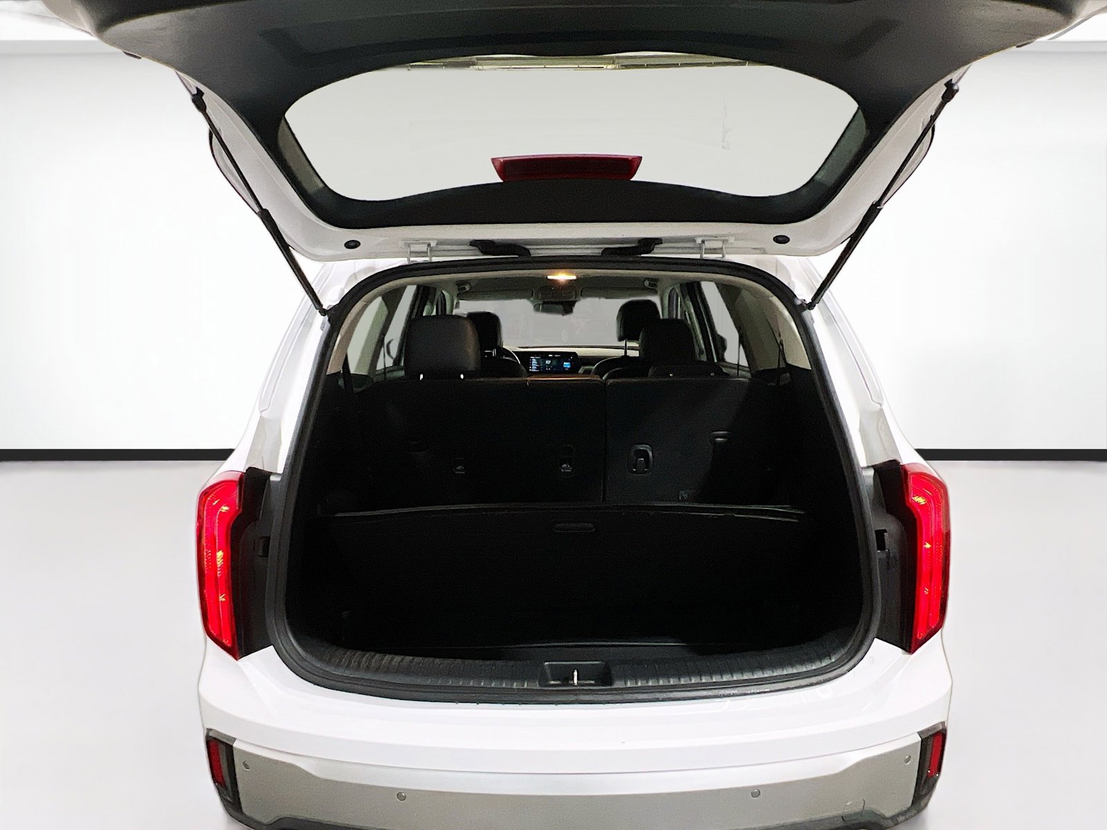 Used 2024 Kia Telluride S image 20