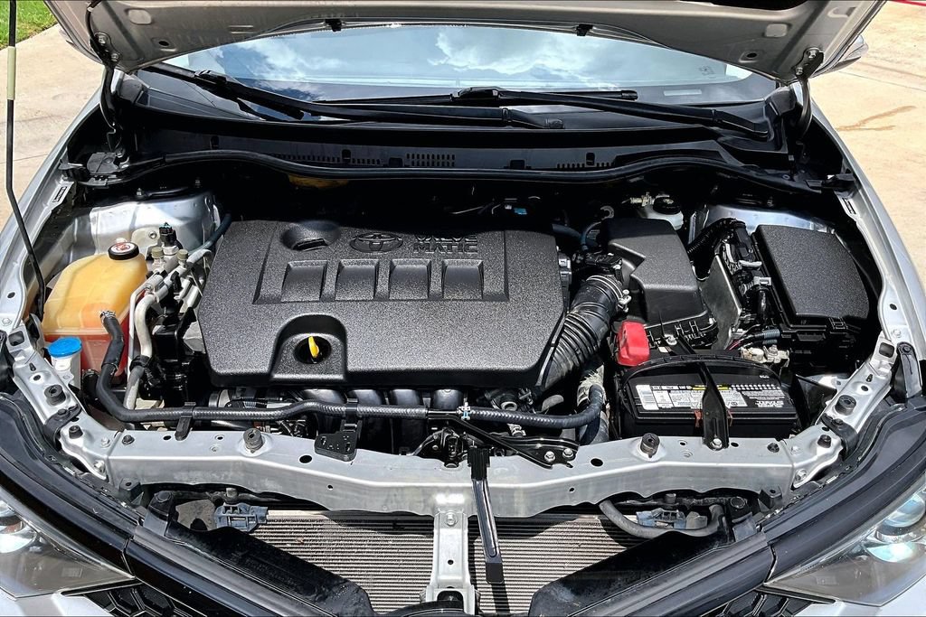 Used 2017 Toyota Corolla iM FWD image 7