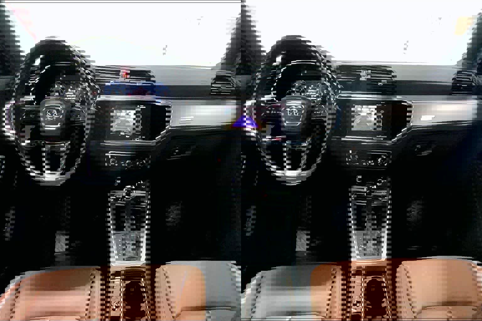 Certified 2020 Audi Q3 2.0T Premium Plus w/ Premium Plus Package AWD/4WD image 8