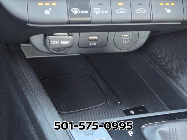 Used 2025 Hyundai Elantra SEL FWD image 29