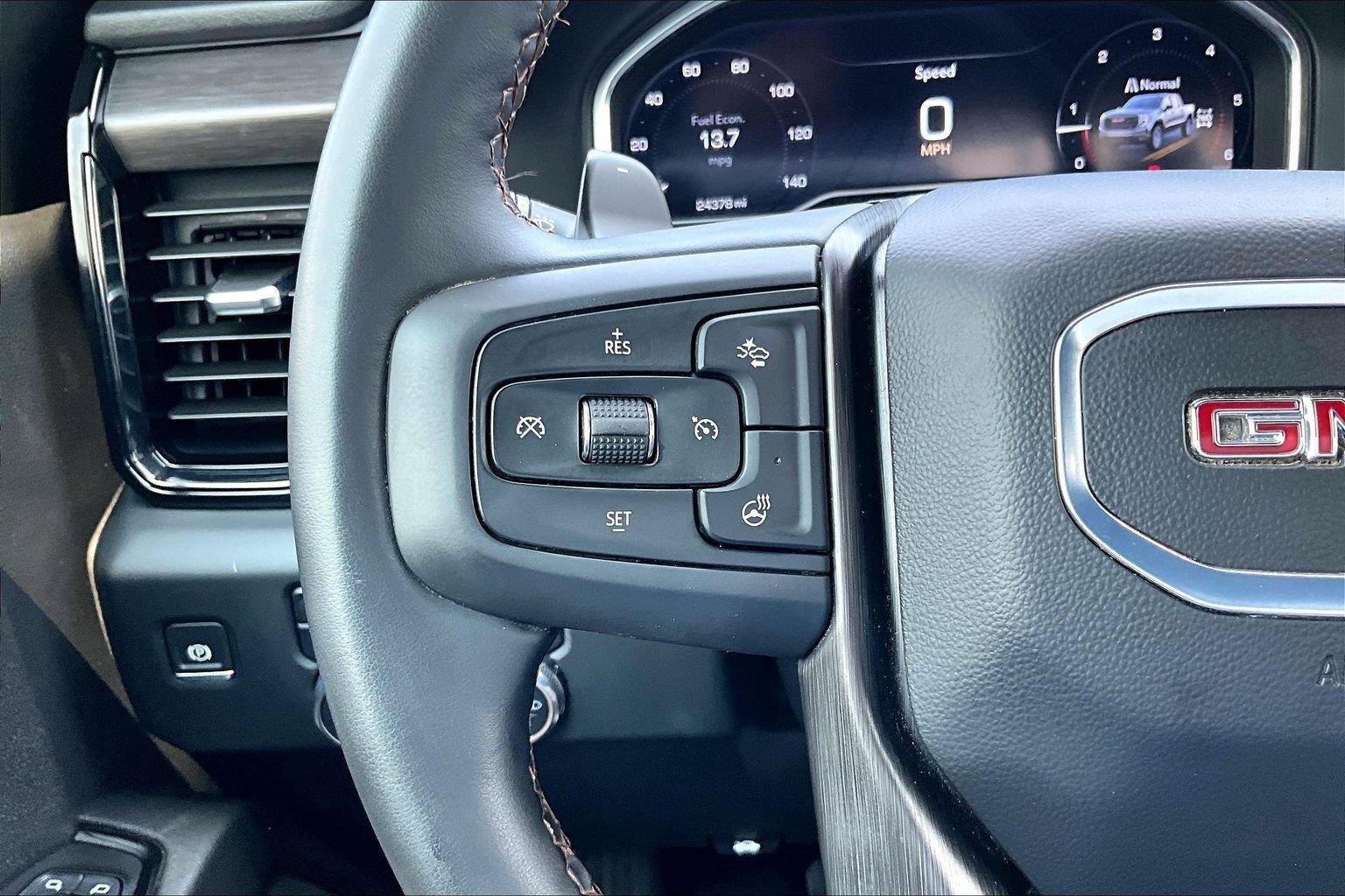 Used 2024 GMC Sierra 1500 AT4 w/ AT4 Preferred Package AWD/4WD image 19