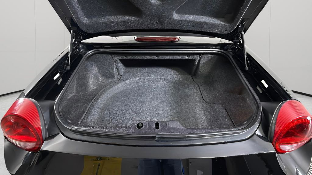 Used 2003 Ford Thunderbird image 17