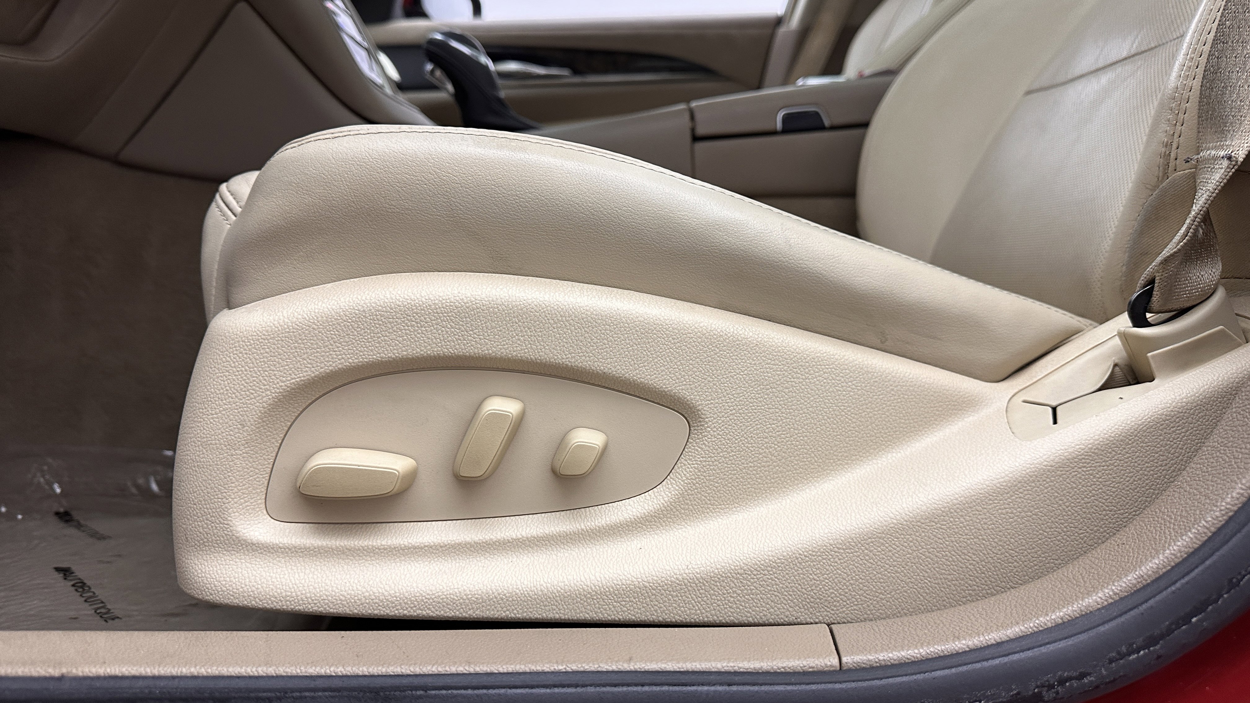 Used 2014 Cadillac CTS Luxury RWD image 19