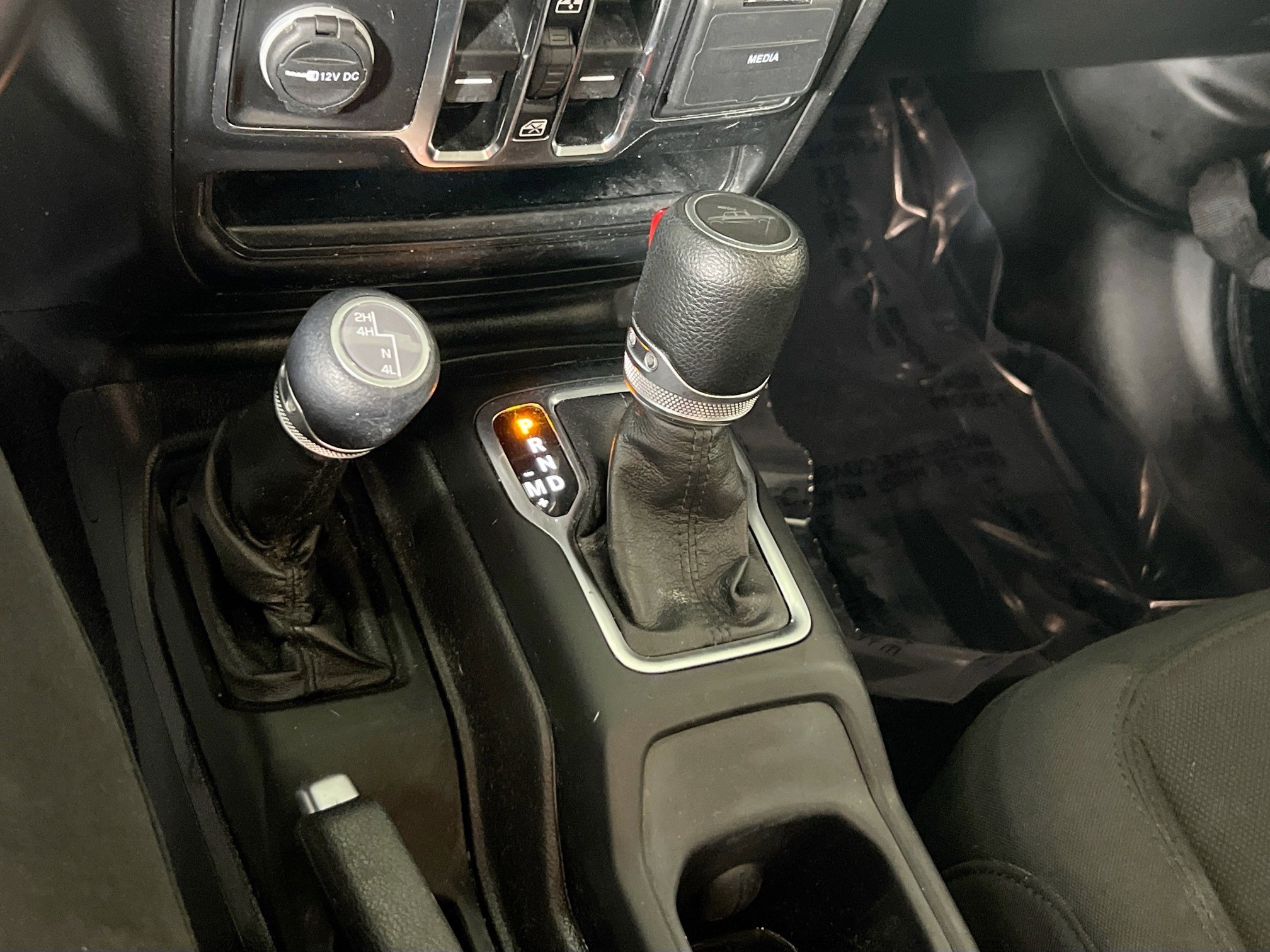 Used 2022 Jeep Gladiator Willys image 17
